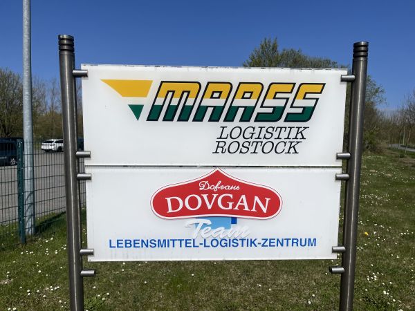 Firmenschild Maass Logistick und Dovgan